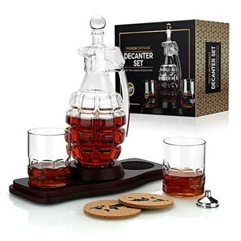 Whiskey gift set – includes decanter, 2 glasses – perfect for men’s birthdays, Father’s Day, or as a home bar gift.