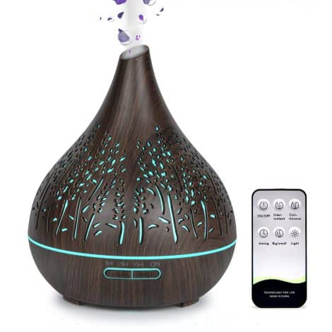 Rakoon’s Gift Set includes a large Essential Oil Diffuser with remote control, perfect for moms and women.