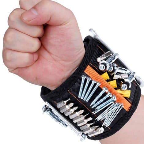 Magnetix wristband: A handy tool to secure screws and nails, ideal for DIY enthusiasts of any gender.