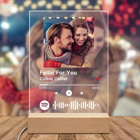 Customized Spotify photo lamp – Personalized acrylic music plaque with album cover, including code. Perfect wedding gift for all.