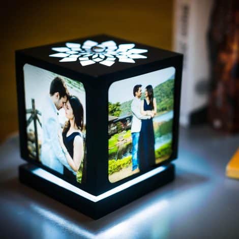 ZOCI VOCI Customized Gifts – Nostalgic Picture Spinning Lamps | LED Frames | Special Anniversary, Birthday Gifts for Wife, Husband & Couples | Unique Home Decor & Gifts.