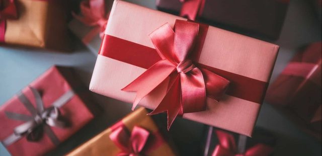 10 Irresistible and Unique Gift Ideas That Will Make Any Dad’s Day Extra Special!